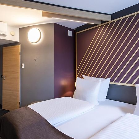 B&B Hotel Muenchen-Messe Ашхайм Экстерьер фото