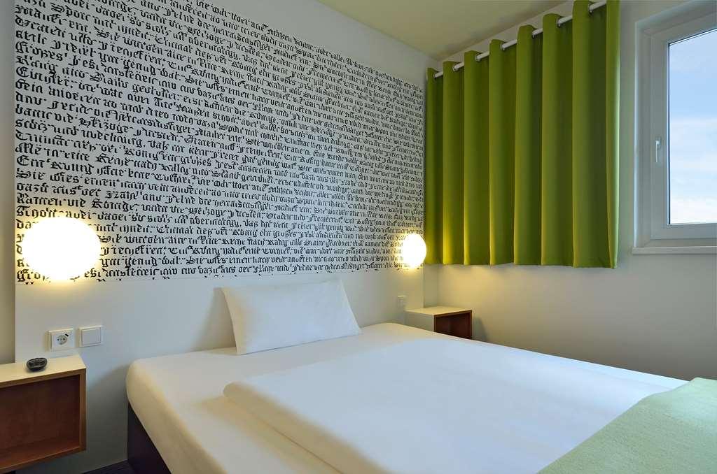 B&B Hotel Muenchen-Messe Ашхайм Номер фото