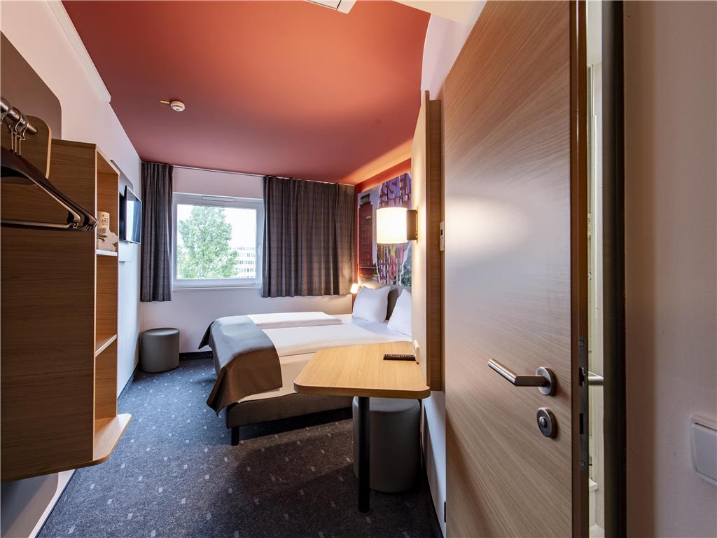 B&B Hotel Muenchen-Messe Ашхайм Номер фото
